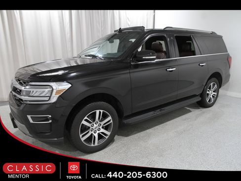 Used 2024 Ford Expedition Max Limited image 3