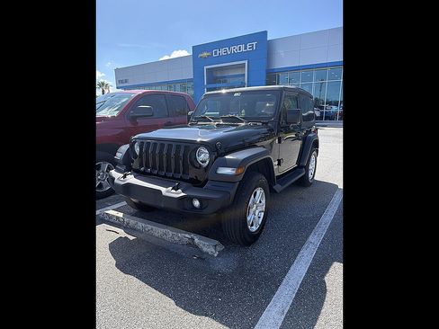 Used 2018 Jeep Wrangler Sport AWD/4WD image 1