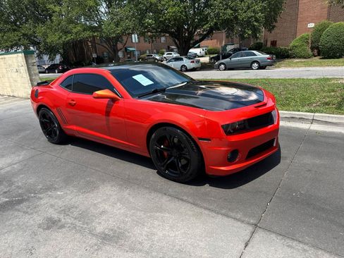 Used 2010 Chevrolet Camaro SS w/ RS Package RWD image 7