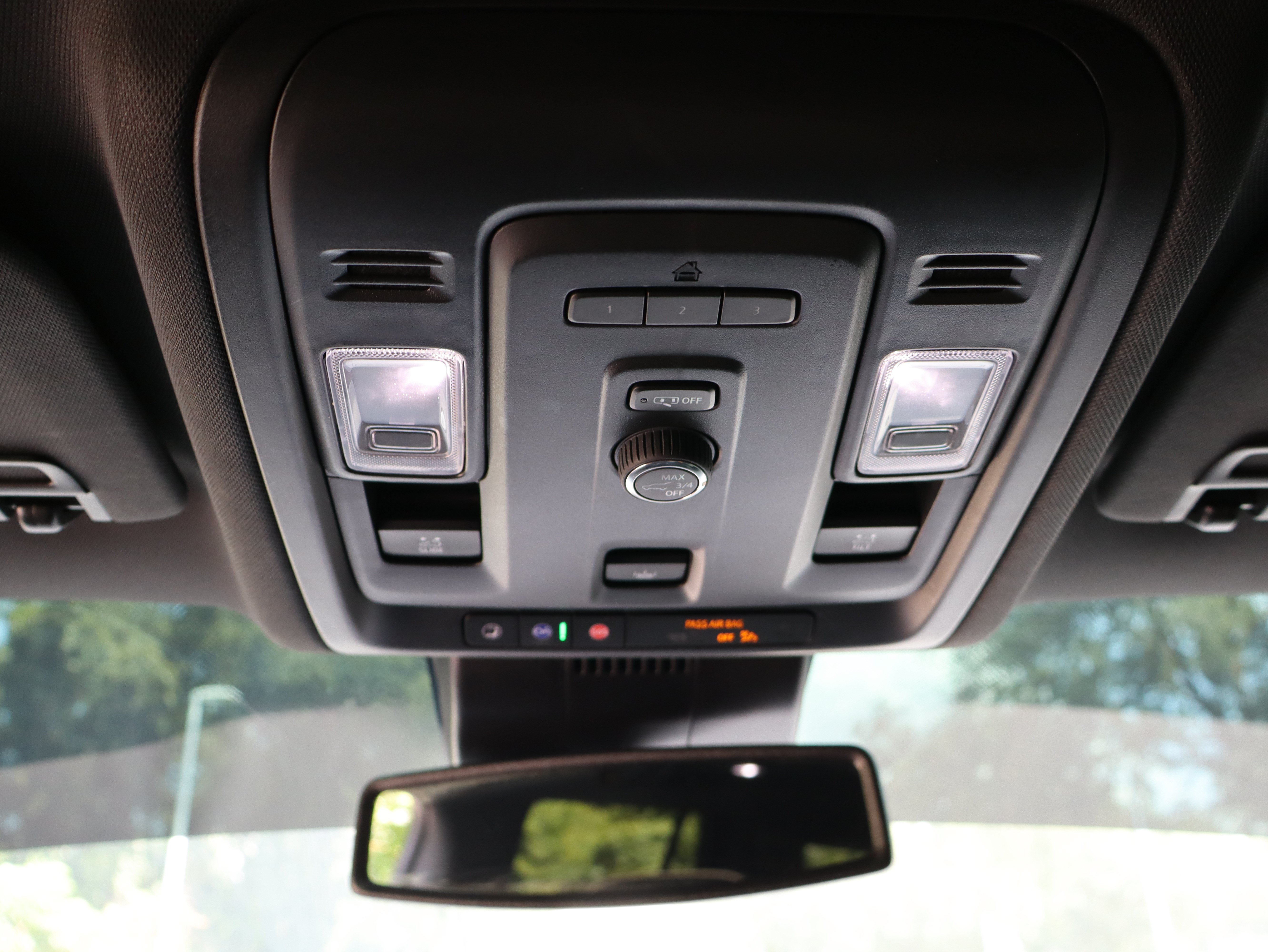 Used 2023 GMC Yukon SLT RWD image 45