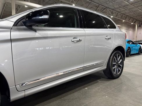 Used 2017 Volvo XC60 T6 Dynamic w/ Climate Package image 23