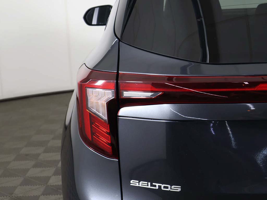 Used 2024 Kia Seltos S AWD/4WD image 15