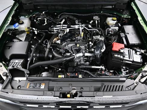 Used 2025 Ford Bronco Outer Banks image 13