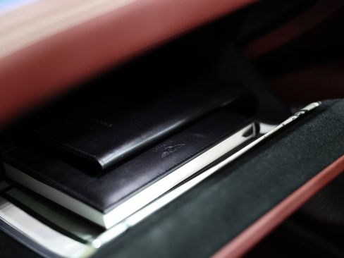 Used 2020 Bentley Flying Spur W12 image 35