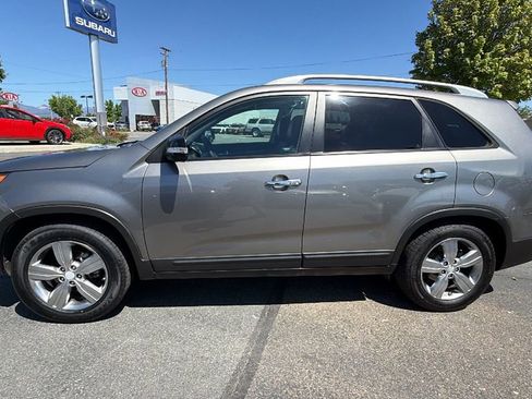 Used 2013 Kia Sorento EX w/ EX V6 Premium Pkg FWD image 7