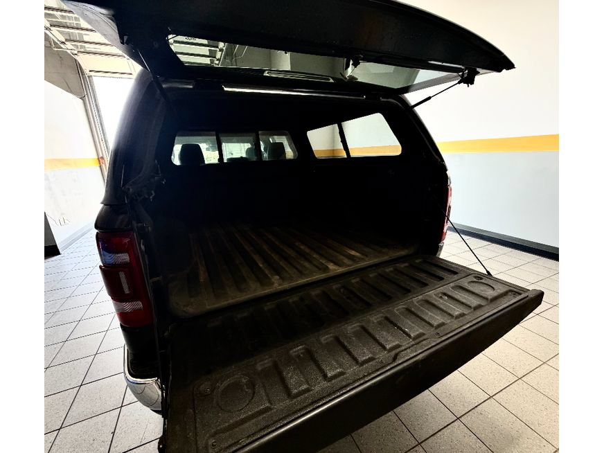 Used 2019 RAM 1500 Limited AWD/4WD image 9