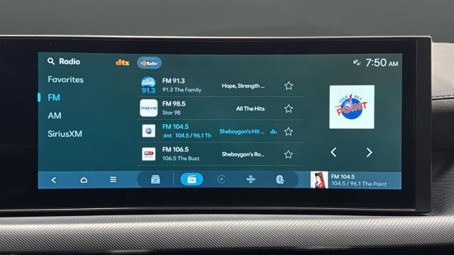 Used 2025 Hyundai Sonata SEL FWD image 28