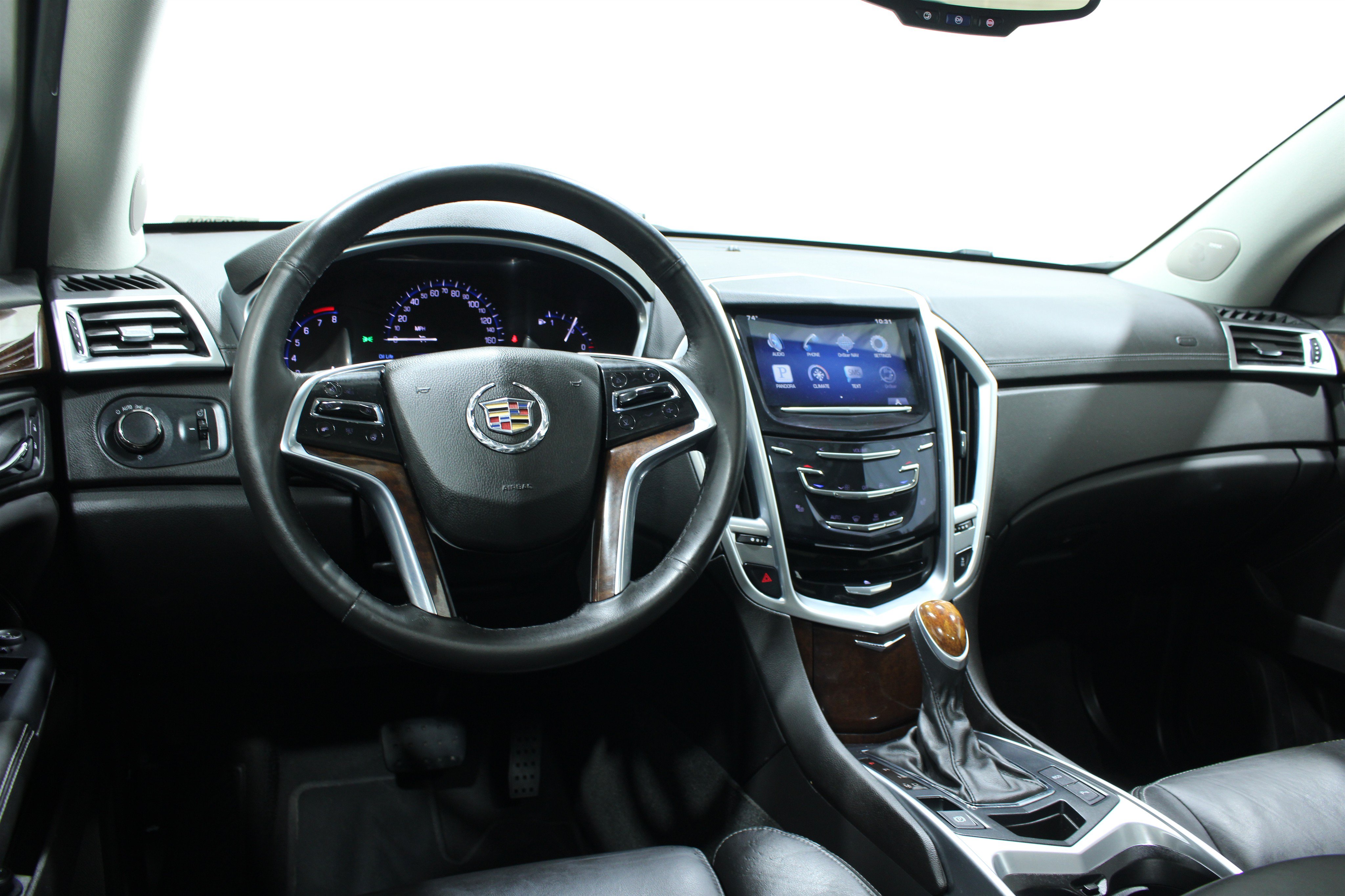 Used 2016 Cadillac SRX Luxury AWD/4WD image 2