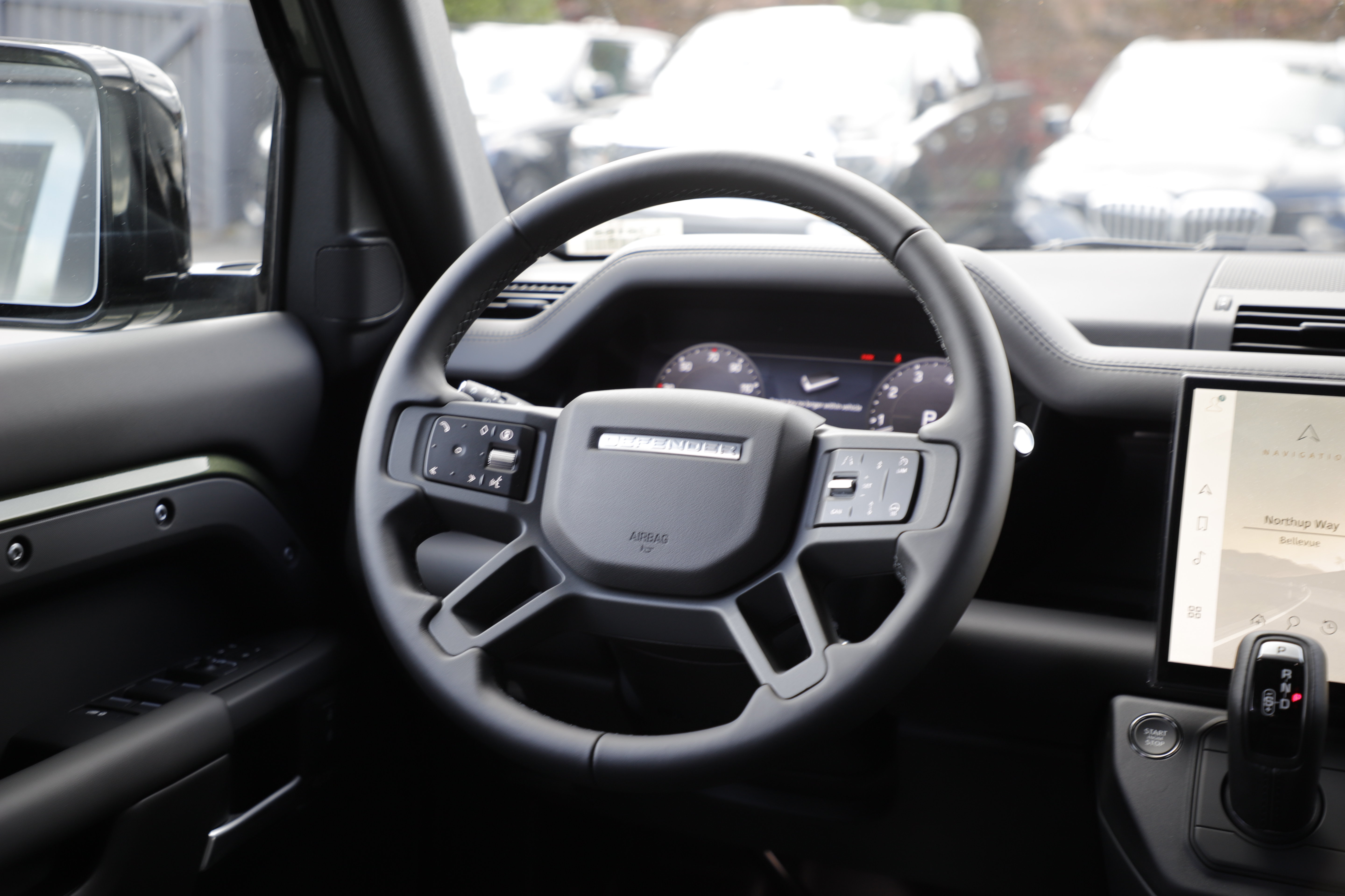 New 2026 Land Rover Defender 110 X-Dynamic SE AWD/4WD image 17