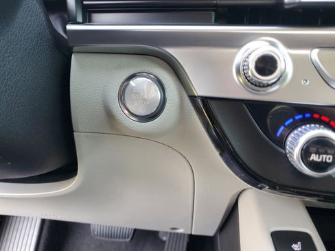 New 2025 Kia Telluride S image 19