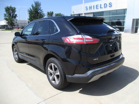 Used 2024 Ford Edge SEL w/ Convenience Package AWD/4WD image 4