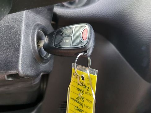 Used 2014 Jeep Wrangler Unlimited Rubicon w/ Connectivity Group image 25