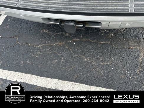 Used 2014 Chevrolet Suburban LT image 7