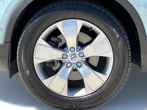 Used 2019 Volvo XC40 T5 Momentum AWD/4WD image 13