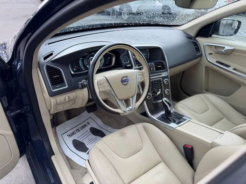 Used 2015 Volvo XC60 T5 AWD/4WD image 24