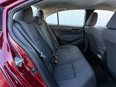 Used 2023 Toyota Corolla LE image 29