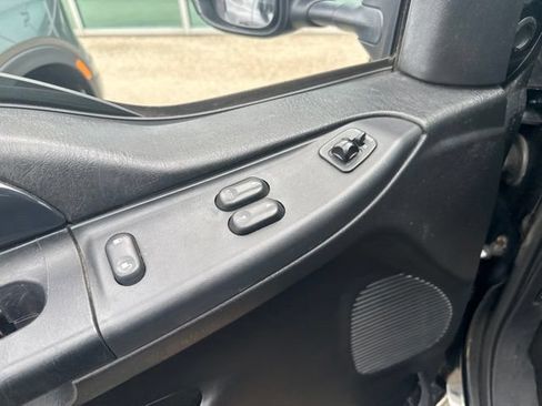 Used 2004 Ford F250 Harley-Davidson AWD/4WD image 11