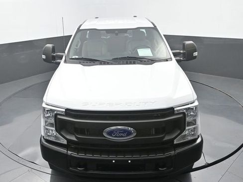 Used 2022 Ford F250 XL w/ Power Equipment Group image 27