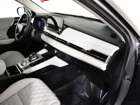 Used 2024 Mitsubishi Outlander SEL AWD/4WD image 42