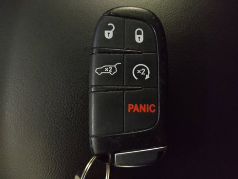 Used 2018 Jeep Grand Cherokee Limited AWD/4WD image 32