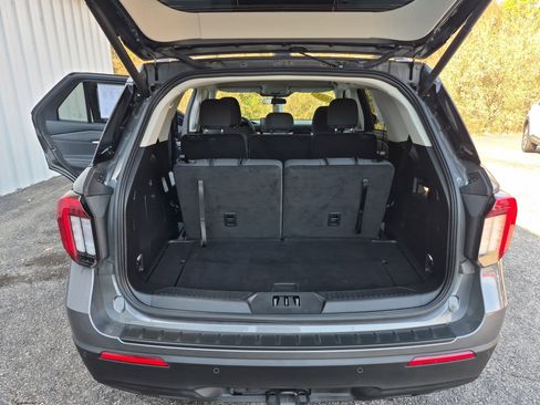 Certified 2025 Ford Explorer Active image 17