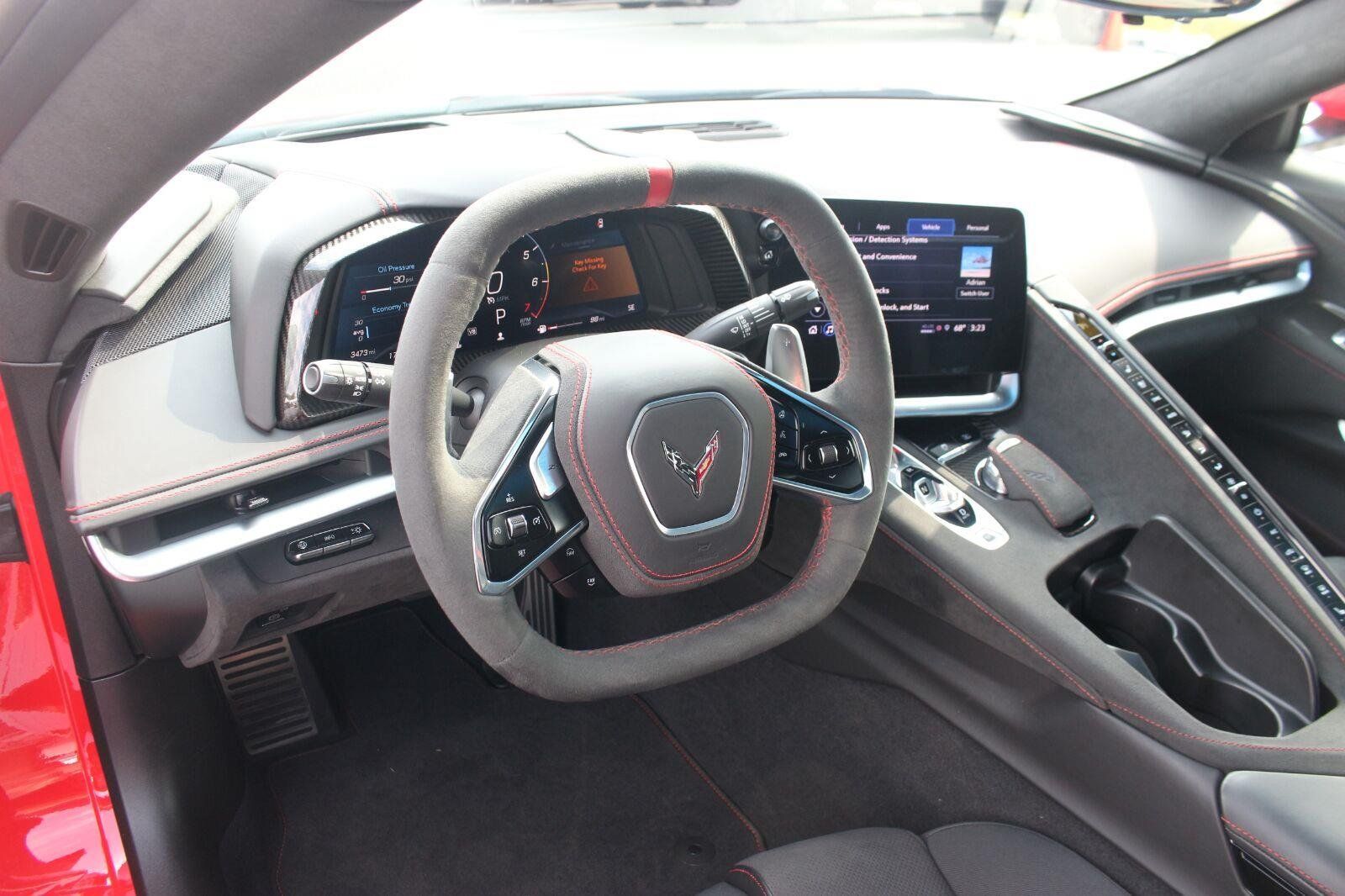 Used 2022 Chevrolet Corvette Stingray Premium Cpe w/ Z51 Performance Package RWD image 18