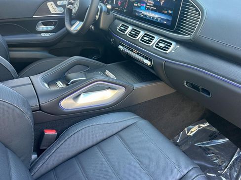 New 2026 Mercedes-Benz GLS 580 4MATIC image 27