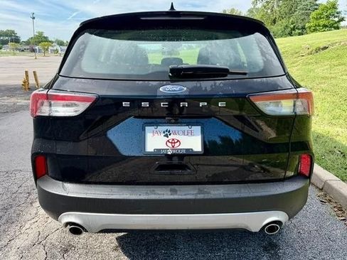 Used 2022 Ford Escape S FWD image 5
