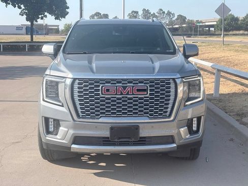 Used 2024 GMC Yukon XL Denali AWD/4WD image 2