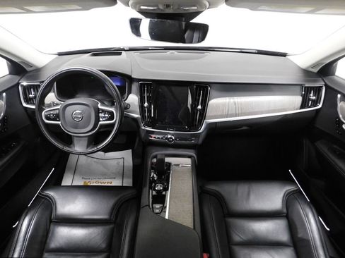 Used 2022 Volvo V90 B6 Cross Country AWD/4WD image 28