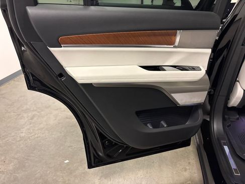 New 2026 Cadillac Vistiq Sport w/ LPO, Floor Liner Package image 43