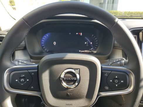 Certified 2026 Volvo XC40 B5 Plus AWD/4WD image 20