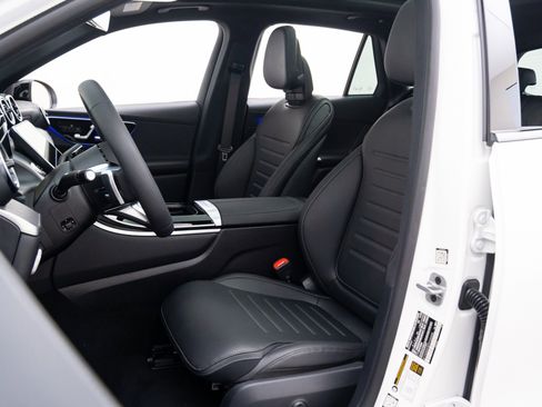 New 2026 Mercedes-Benz GLC 300 GLC 300 image 18