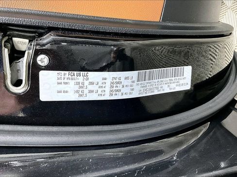 Used 2020 Chrysler Pacifica Limited w/ Tire & Wheel Group image 33