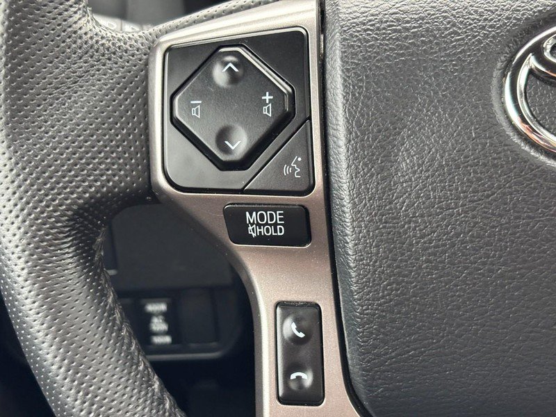 Used 2022 Toyota Tacoma Limited AWD/4WD image 19