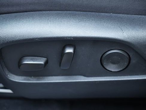 Used 2025 Chevrolet Equinox RS image 21