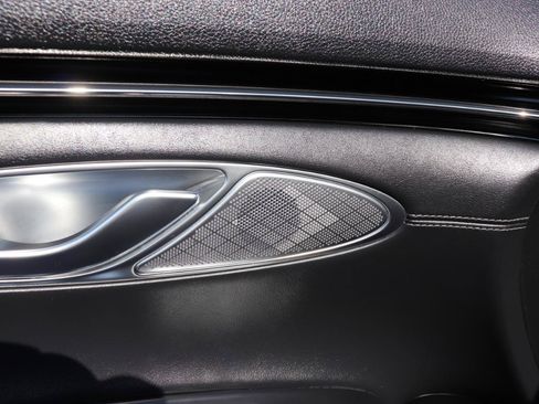 Used 2025 Genesis GV70 2.5T AWD/4WD image 50