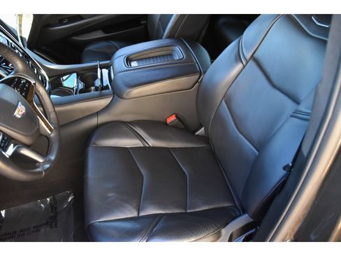 Used 2020 Cadillac Escalade Platinum AWD/4WD image 12