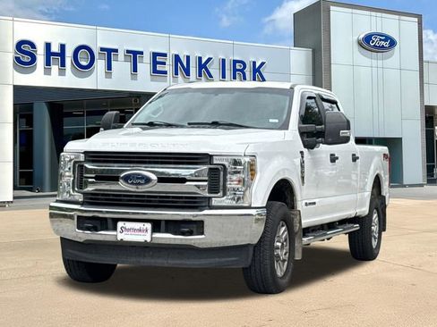 Used 2018 Ford F250 XL w/ STX Appearance Package AWD/4WD image 3