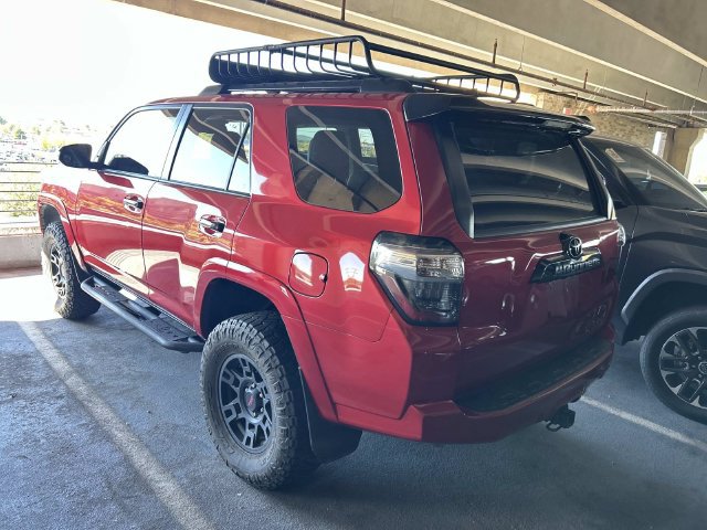 Used 2021 Toyota 4Runner Venture w/ Moonroof Package AWD/4WD image 2