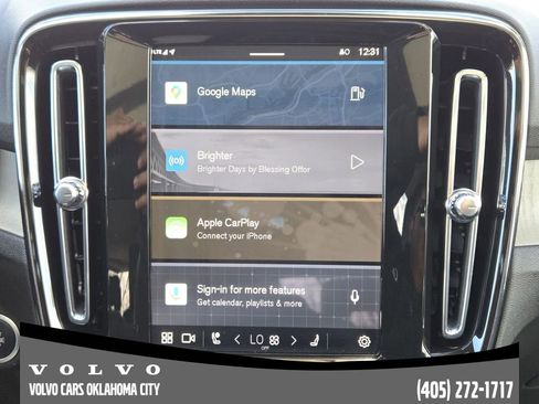 Certified 2025 Volvo XC40 B5 Core image 16