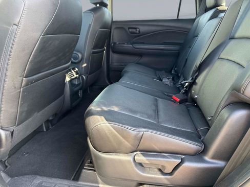 Certified 2023 Honda Passport EX-L image 15