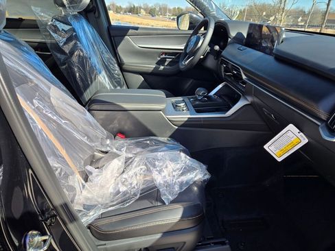 New 2026 MAZDA CX-90 Plug-In Hybrid w/ Premium Plus AWD/4WD image 4