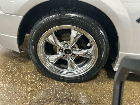 Used 2000 Ford Mustang GT RWD image 15