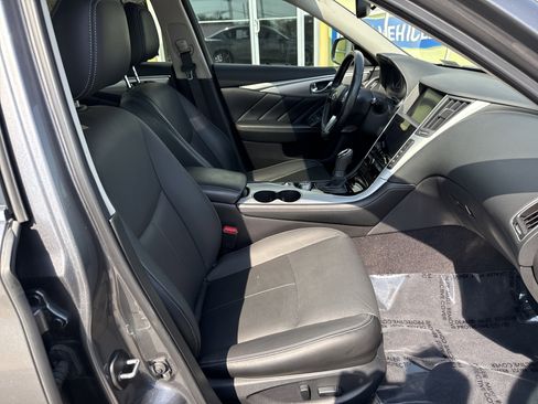 Used 2021 INFINITI Q50 Luxe w/ Seat & Sound Package image 12