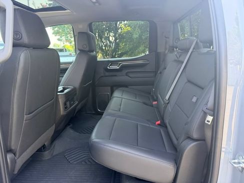 Used 2024 Chevrolet Silverado 1500 LT Trail Boss w/ Convenience Package II AWD/4WD image 16