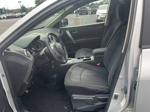 Used 2013 Nissan Rogue S AWD/4WD image 19