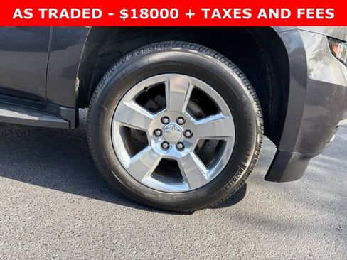 Used 2018 Chevrolet Suburban LT AWD/4WD image 8