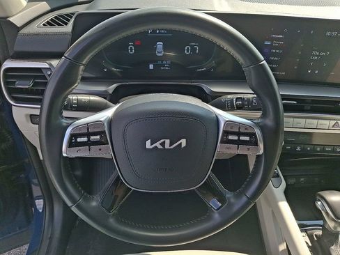 Certified 2024 Kia Telluride S w/ S Sunroof Package AWD/4WD image 15