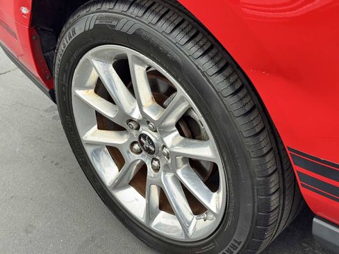 Used 2010 Ford Mustang Premium RWD image 22
